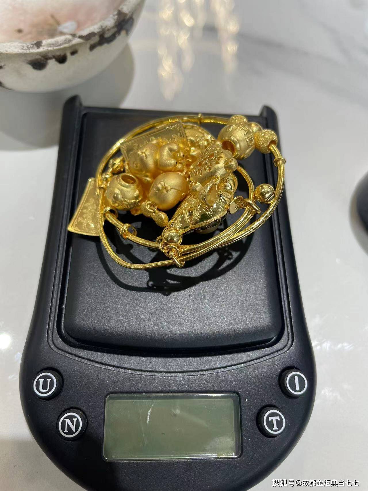 云南最新24小时上门回收金价方法分析(最方便真实的云南24小时上门回收黄金方法)