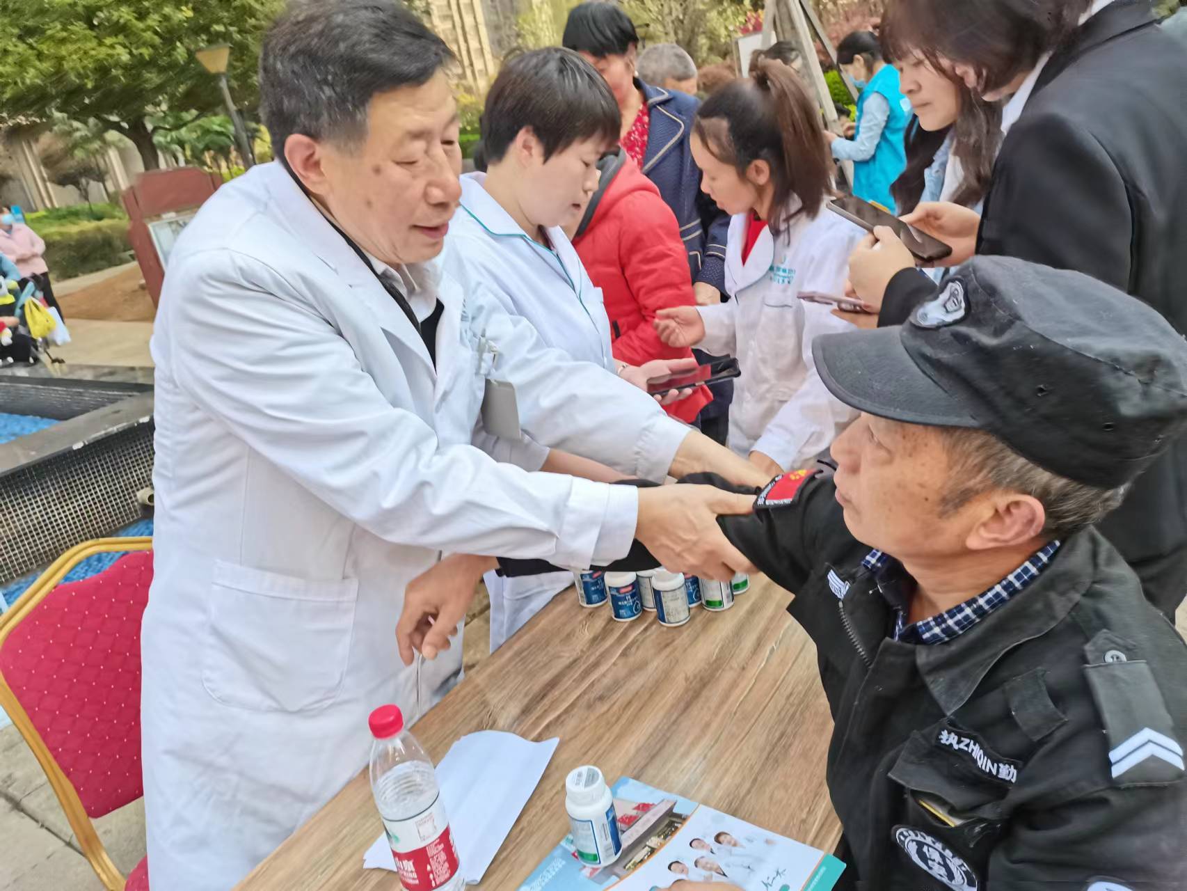 详细阅读:云南最新24小时高价回收医保长沙方法分析(最方便真实的云南长沙医废处理方法) 云南最新24小时高价回收医保长沙方法分析(最方便真实的云南长沙医废处理方法)